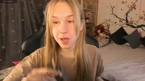 Kate online show from December 19, 6:40 am