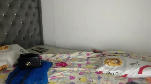 kenia_nihiara online show from July 14, 4:57 pm