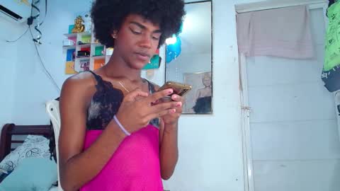 Snapshot of kiara_valentte_ chatting on October 9, 3:46 pm kiara_valentte_ online show from October 9, 3:46 pm