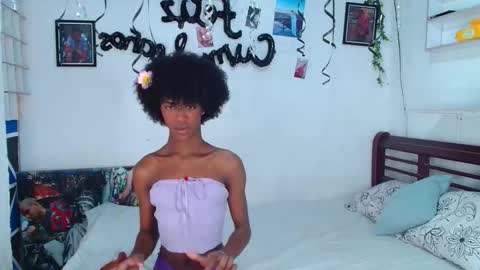 Snapshot of kiara_valentte_ chatting on October 15, 2:17 pm kiara_valentte_ online show from October 15, 2:17 pm