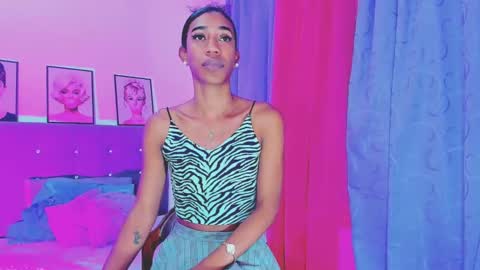 Your Queen KIM online show from January 11, 11:23 am