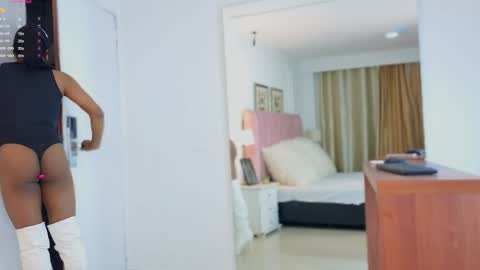 Kimberlyn online show from May 7, 11:01 pm