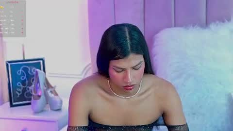 Kimberlyn online show from July 14, 7:30 pm