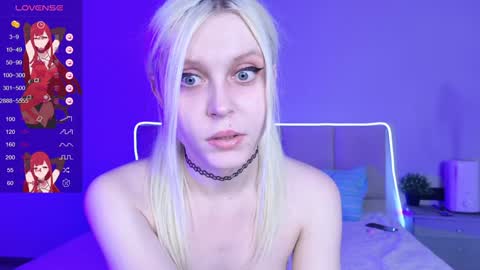 Evelyn online show from December 3, 11:07 am