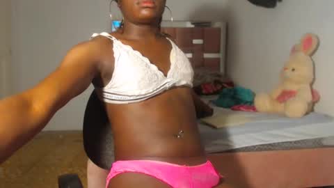 Snapshot of kristal_cox2 chatting on January 12, 11:39 am kristal_cox2 online show from January 12, 11:39 am