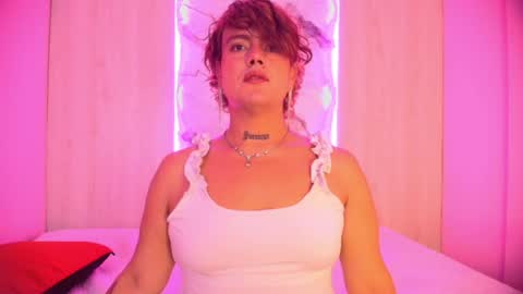 kristy_xxx1 online show from April 4, 7:34 pm