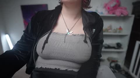 Snapshot of krystalsyxx chatting on March 9, 3:12 am Krystal Syx online show from March 9, 3:12 am