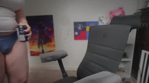 Snapshot of krystalsyxx chatting on September 18, 4:23 pm Krystal Syx online show from September 18, 4:23 pm