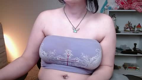 Krystal Syx online show from April 6, 5:02 pm