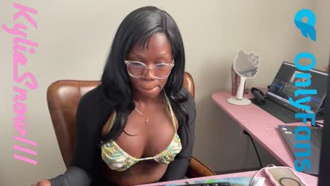 Kylie Snow online show from March 26, 4:32 pm