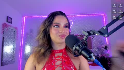 Snapshot of kylievictoria_ chatting on January 25, 5:29 am Kylie online show from January 25, 5:29 am