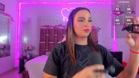 Snapshot of kylievictoria_ chatting on February 10, 3:24 am Kylie online show from February 10, 3:24 am