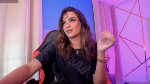 Snapshot of kylievictoria_ chatting on February 13, 5:02 am Kylie online show from February 13, 5:02 am