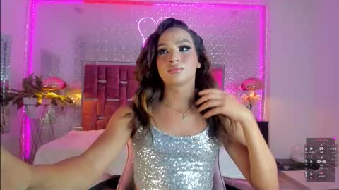 Snapshot of kylievictoria_ chatting on October 12, 4:26 am Kylie online show from October 12, 4:26 am
