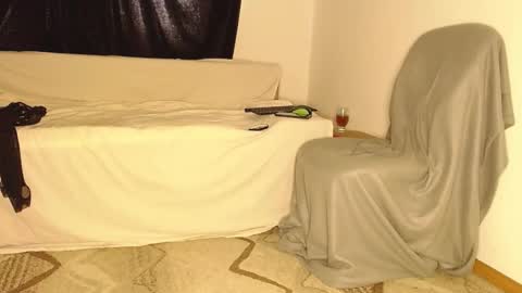 LalaMy online show from October 2, 2:17 pm