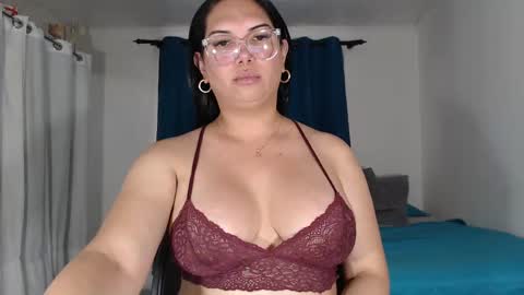 FLOR SALVAJE online show from February 3, 7:31 pm