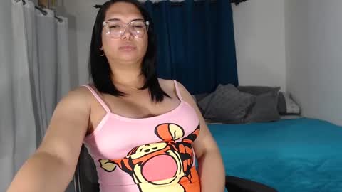 FLOR SALVAJE online show from February 6, 11:37 pm