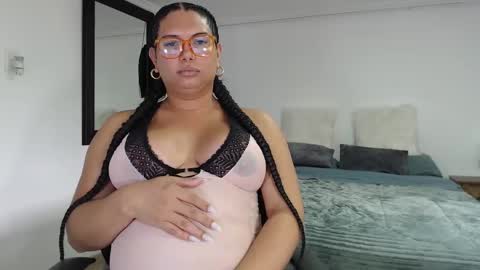 FLOR SALVAJE online show from October 13, 5:57 pm