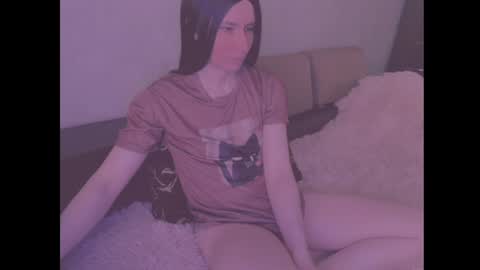 laura_night_byte online show from July 5, 6:42 am