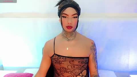 Laura online show from April 12, 4:49 am