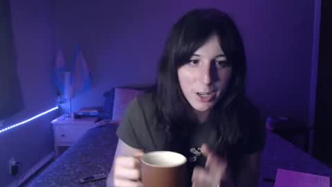 Leah Quinn online show from August 7, 2:18 am