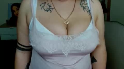 Leila online show from November 30, 4:20 pm