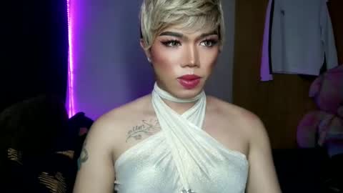 lena online show from June 15, 2:35 am