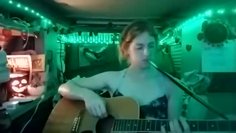 LesleyGumGrass- The Boring Trans girl online show from October 26, 8:32 am