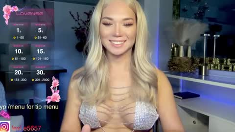 Snapshot of lexiesmith_ chatting on January 21, 1:08 am lexiesmith_ online show from January 21, 1:08 am