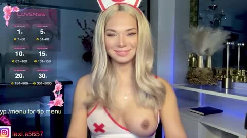 Snapshot of lexiesmith_ chatting on January 22, 12:59 am lexiesmith_ online show from January 22, 12:59 am