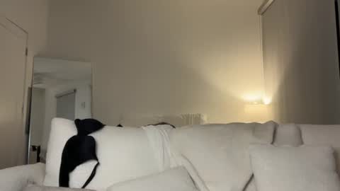 Snapshot of lexii_23 chatting on October 19, 8:28 am Sexy Lexi online show from October 19, 8:28 am