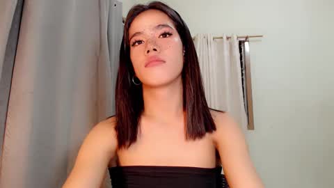 Snapshot of lexy_lore18 chatting on January 2, 10:26 am lexy_lore18 online show from January 2, 10:26 am