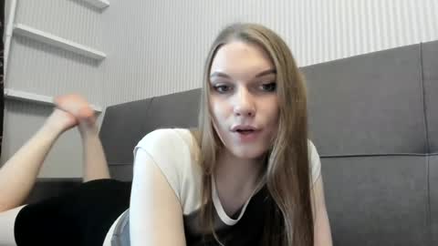 Julia  online show from July 22, 3:05 pm