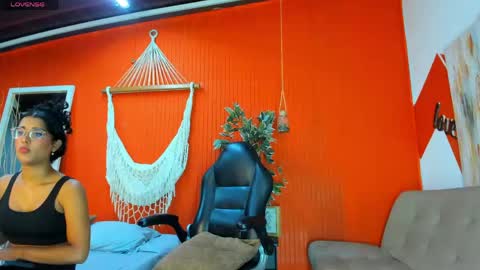 lia online show from June 1, 3:08 am