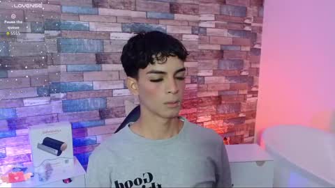  LIHIAN  online show from October 3, 12:16 pm