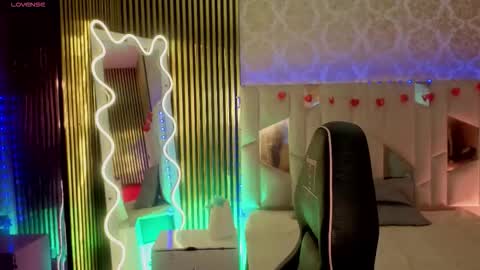  LIHIAN  online show from March 28, 11:34 am