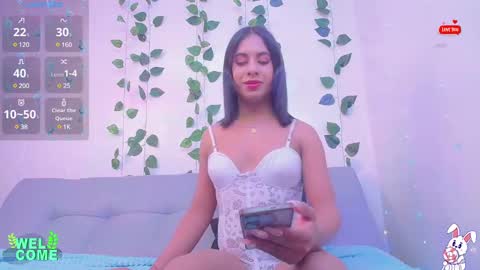Snapshot of liiliith_1 chatting on February 26, 4:25 am liiliith_1 online show from February 26, 4:25 am