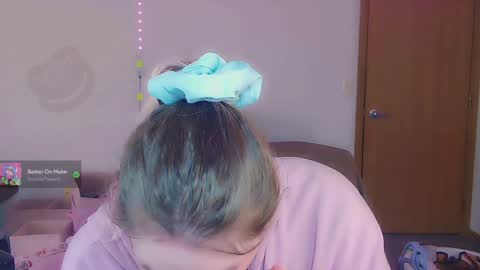 Lil Alison Heart online show from January 14, 4:40 pm