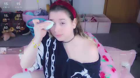 Lil Alison Heart online show from November 22, 2:19 pm