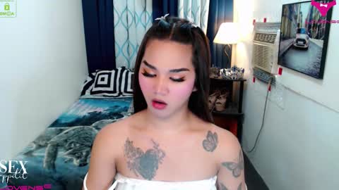 LILY online show from January 14, 1:47 am