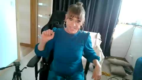 lilianashemale3 online show from August 6, 8:43 am