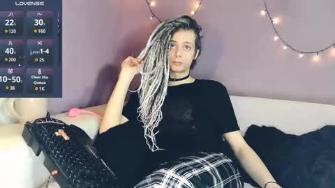 Felix online show from March 8, 2:08 pm