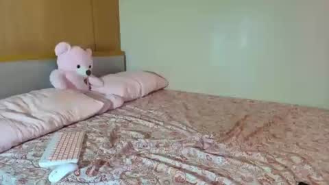 Maya online show from April 9, 4:36 am