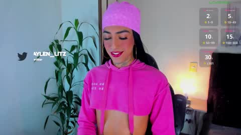 litz_81 online show from November 20, 9:59 pm