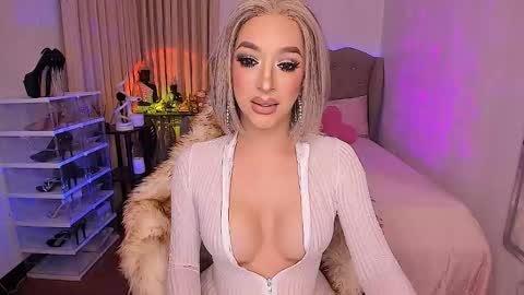 Goddess Ayumi online show from September 20, 7:58 am