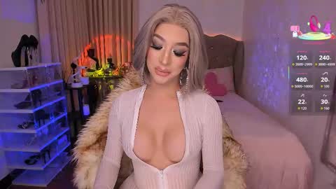 Goddess Ayumi online show from September 28, 7:40 am