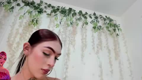 Liz Luna online show from July 17, 12:05 am