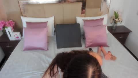 Liz  online show from March 28, 7:38 pm