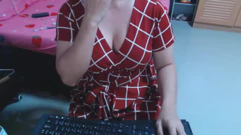 Snapshot of longasiansausage chatting on October 15, 1:11 pm TOPwithEXTRABiG online show from October 15, 1:11 pm