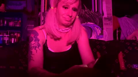 longbeachcd69 online show from February 15, 7:06 am